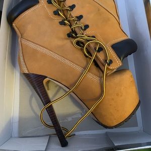 Zigi girl “timberlands heels”